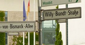 Willy Brandt Strasse am Bundeskanzleramt